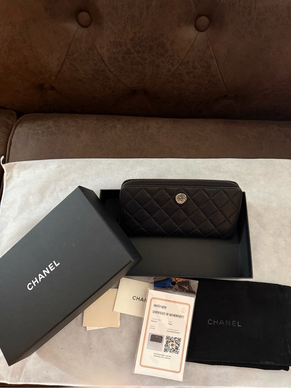 CHANEL Black Quilted Zip Card Holder with Gold CC Button
